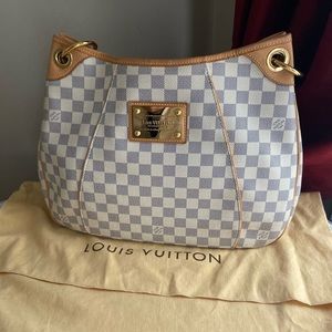 Louis Vuitton Damier Gallera PM excellent comdition